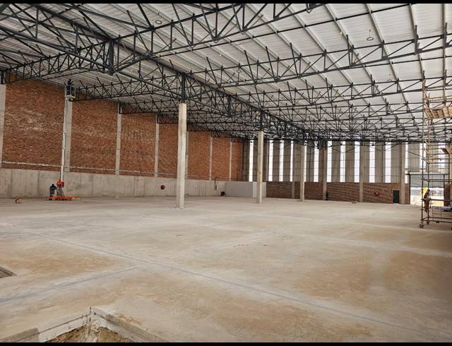 2,183M² WAREHOUSE TO LET IN LANSERIA